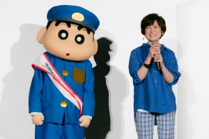 『映画クレヨンしんちゃん 謎メキ！花の天カス学園』公開初日舞台あいさつに登場した小林由美子