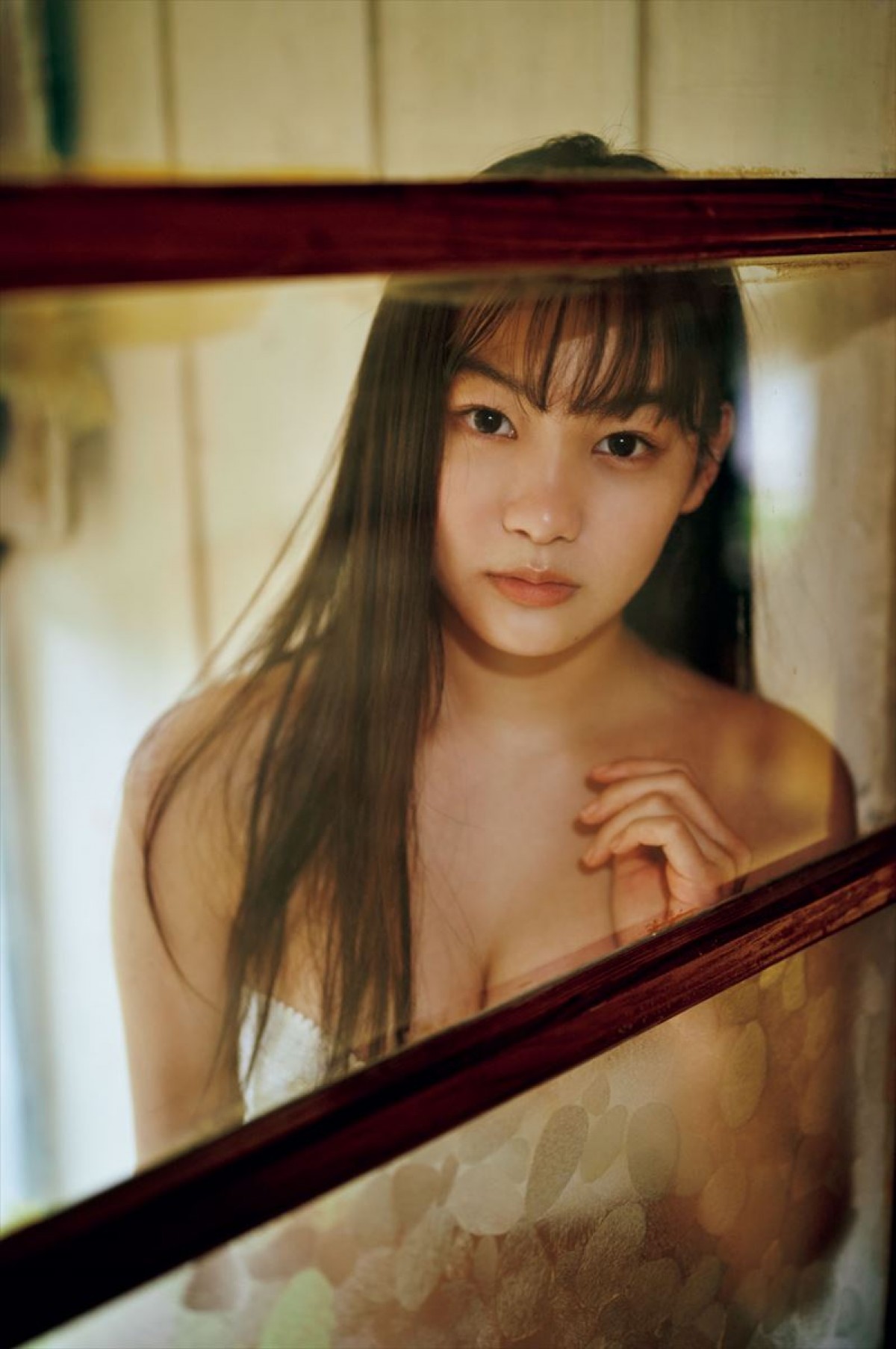 沢口愛華、えなこ、新條由芽、高崎かなみら美女20名「週プレ」上半期グラビア傑作選