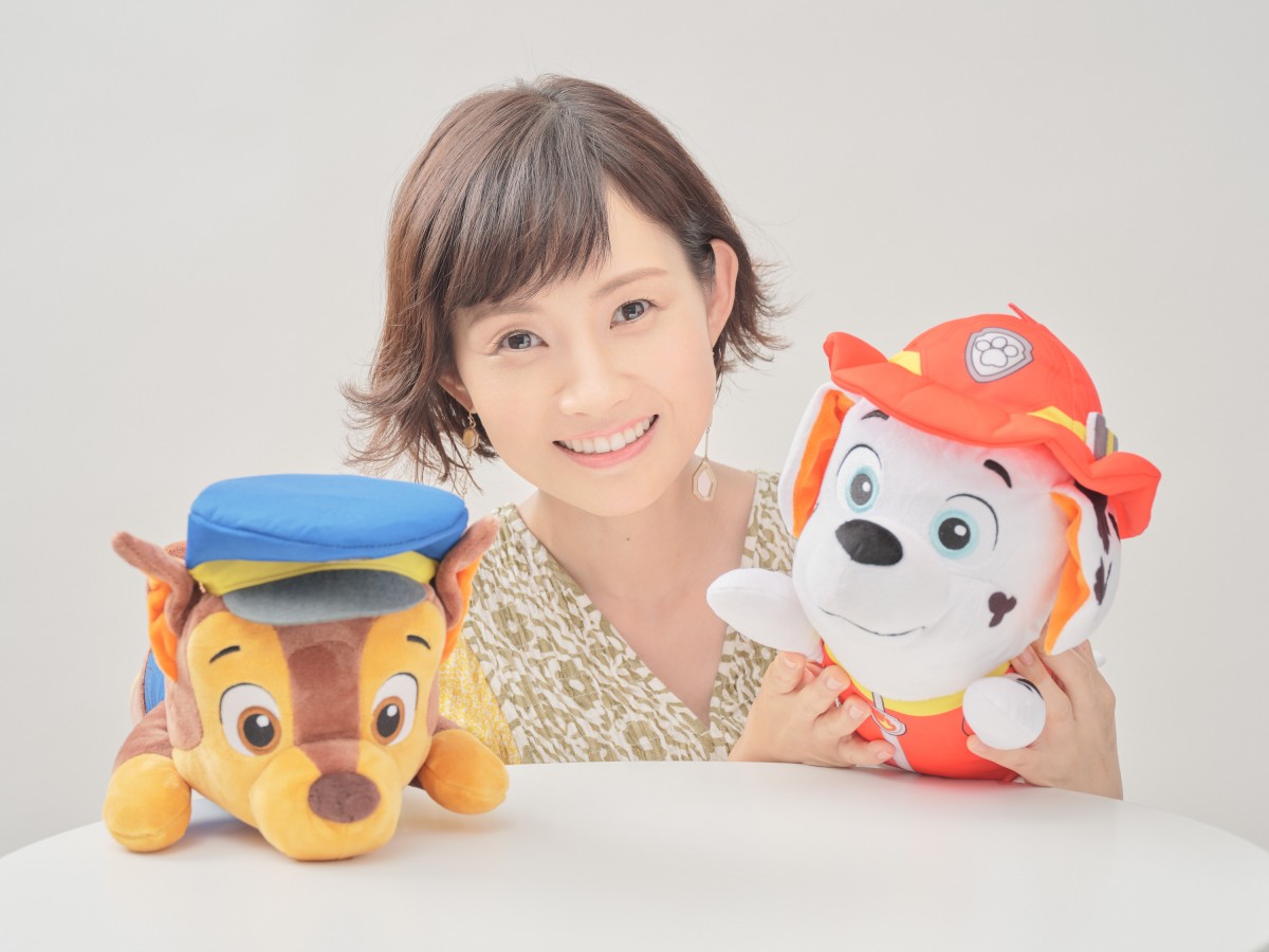安倍なつみ、子どもへの読み聞かせはミュージカル調!?　夫婦で「全力を注いで楽しんでいる」