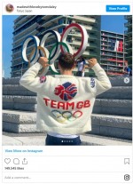 東京五輪の思い出をカーディガンに　“編み物王子”トーマス・デーリーが完成を報告　※「トーマス・デーリー」インスタグラム	