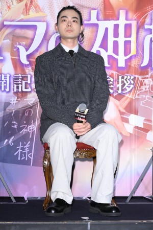 映画『キネマの神様』公開記念舞台あいさつに登場した菅田将暉