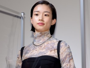 河合優実、映画『サマーフィルムにのって』公開記念舞台あいさつに登場