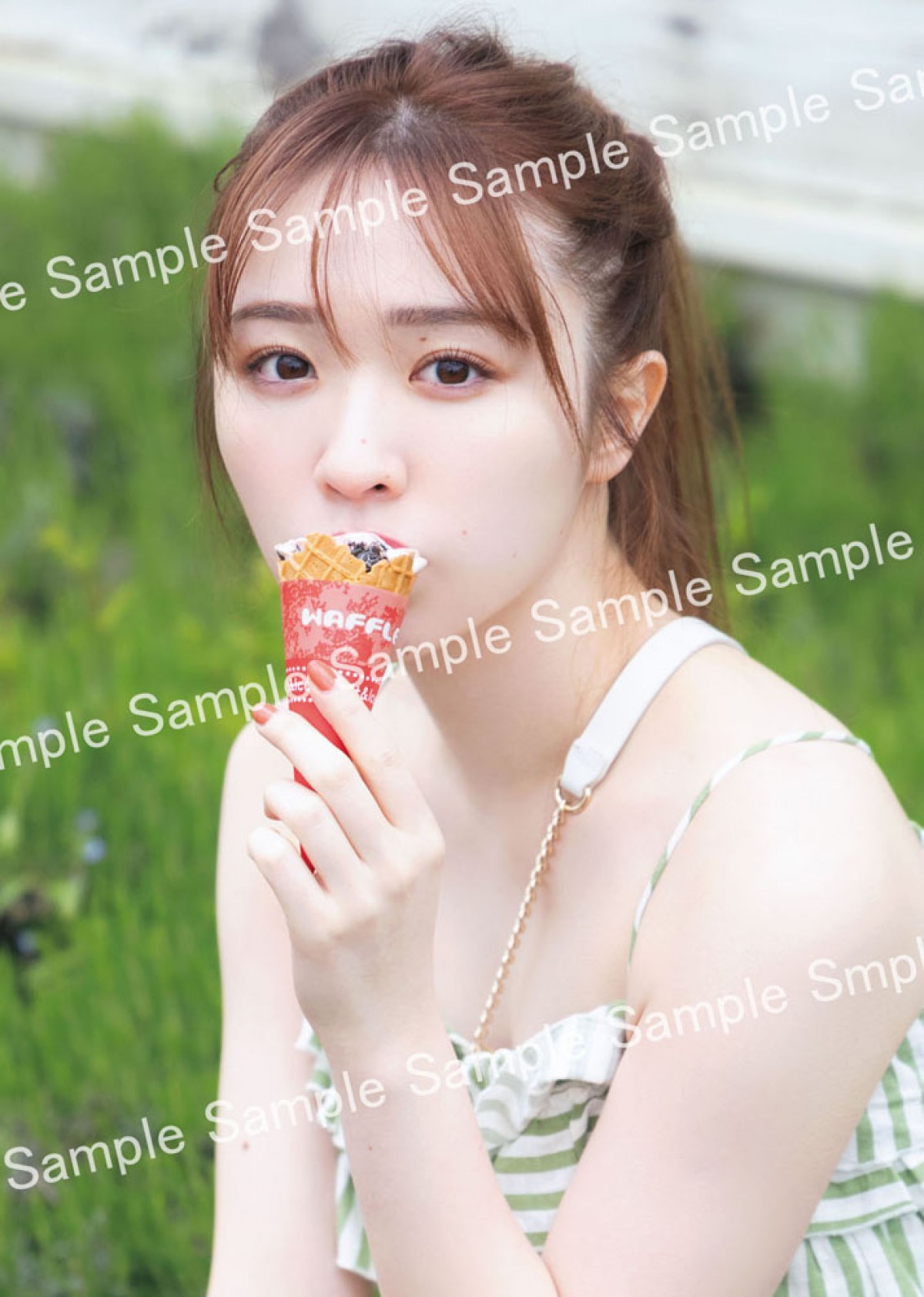 乃木坂46・渡辺みり愛1st写真集、書店限定ポストカード公開