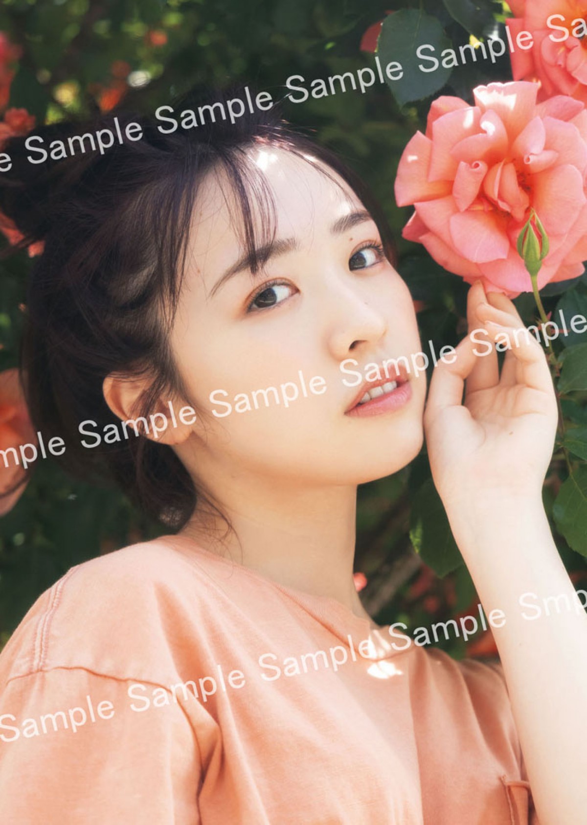 乃木坂46・渡辺みり愛1st写真集、書店限定ポストカード公開
