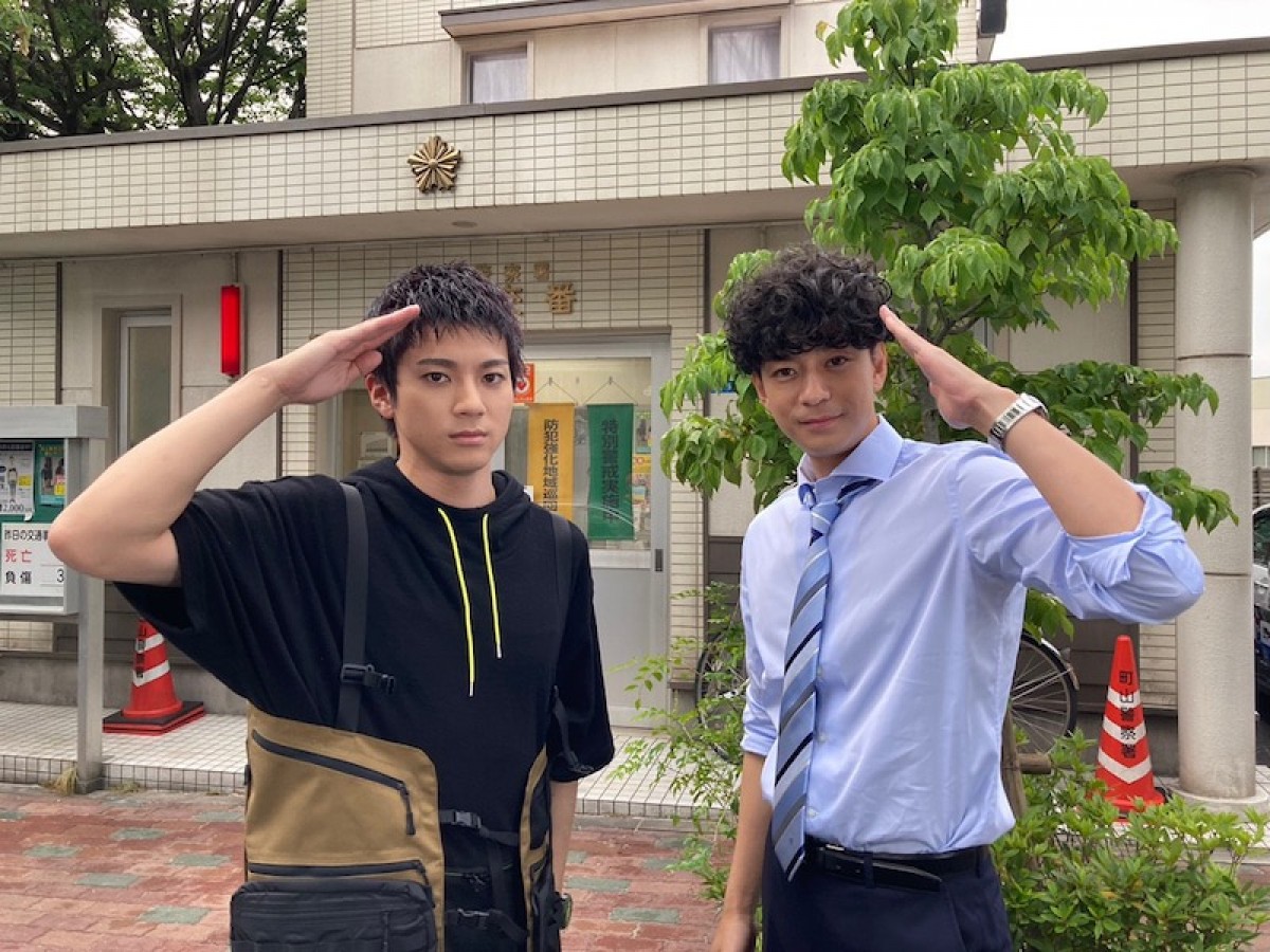 山田(山田裕貴)と源(三浦翔平) ※ドラマ『ハコヅメ ~たたかう!交番女子~』オフィシャルブログ