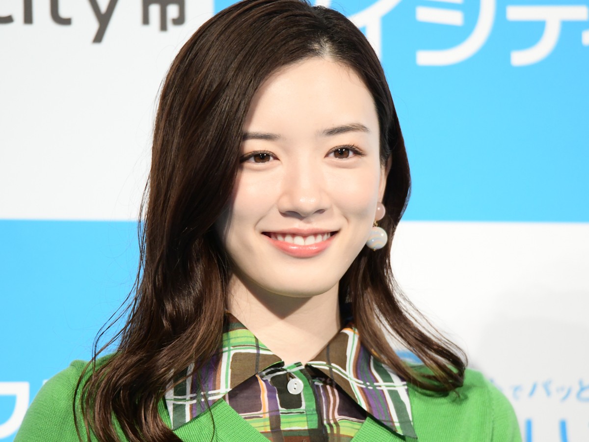 永野芽郁、コロナ復帰後イベントで満点の笑顔　初対面の高田純次は「ものすごくスマート」