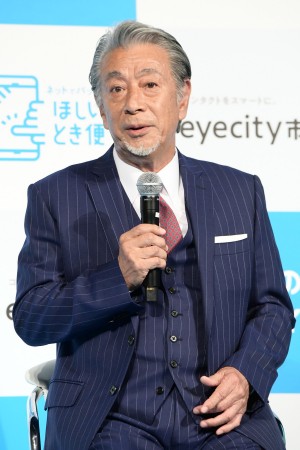 コンタクトのアイシティ［eyecity 市］新CM発表会に登場した高田純次