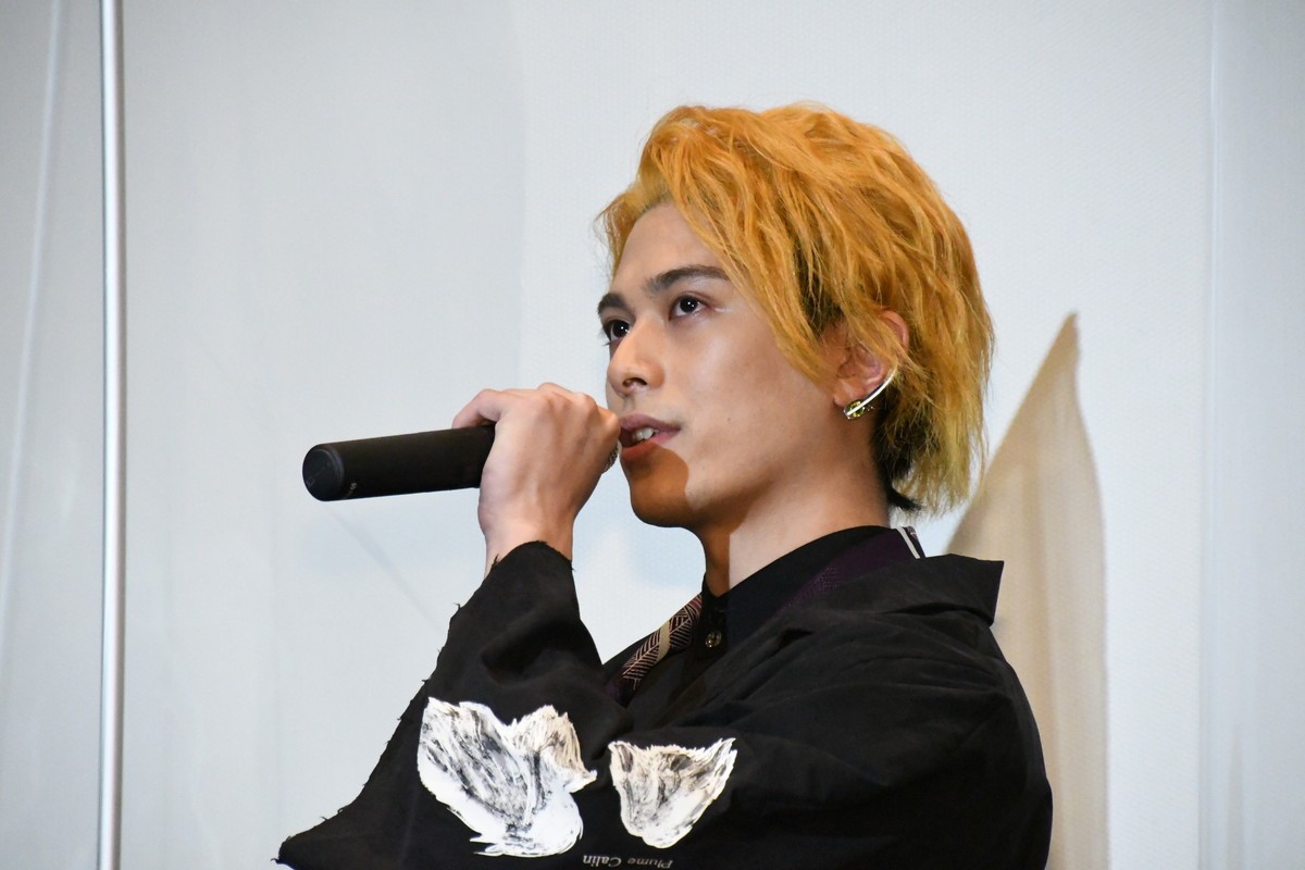 岡田龍太郎、自身の提案でバイクへのライドを直訴！　「王道な作品なので」
