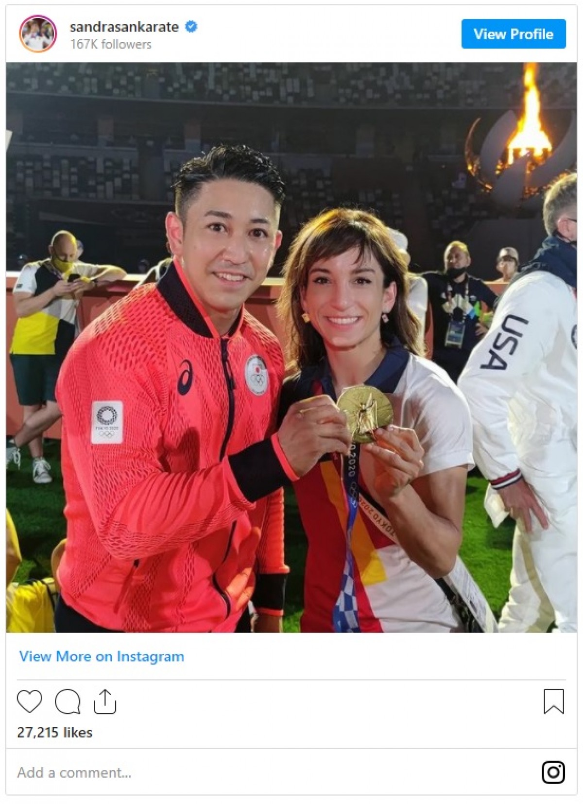 ＜東京2020＞スペイン女子選手が公開　喜友名諒との空手形“金コンビ”ショットに反響