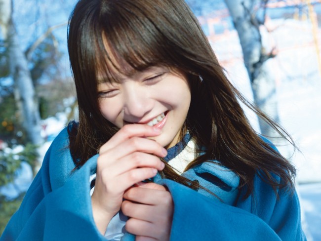 写真）櫻坂46・田村保乃1st写真集、裏表紙4種類公開 秋元康の帯