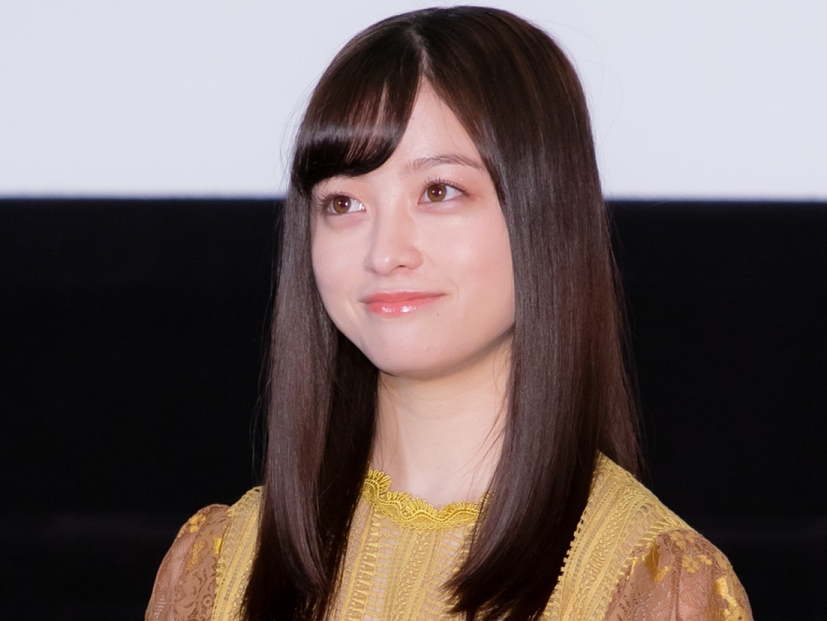 橋本環奈、23歳のバースデー　浜辺美波、藤田ニコルらも祝福