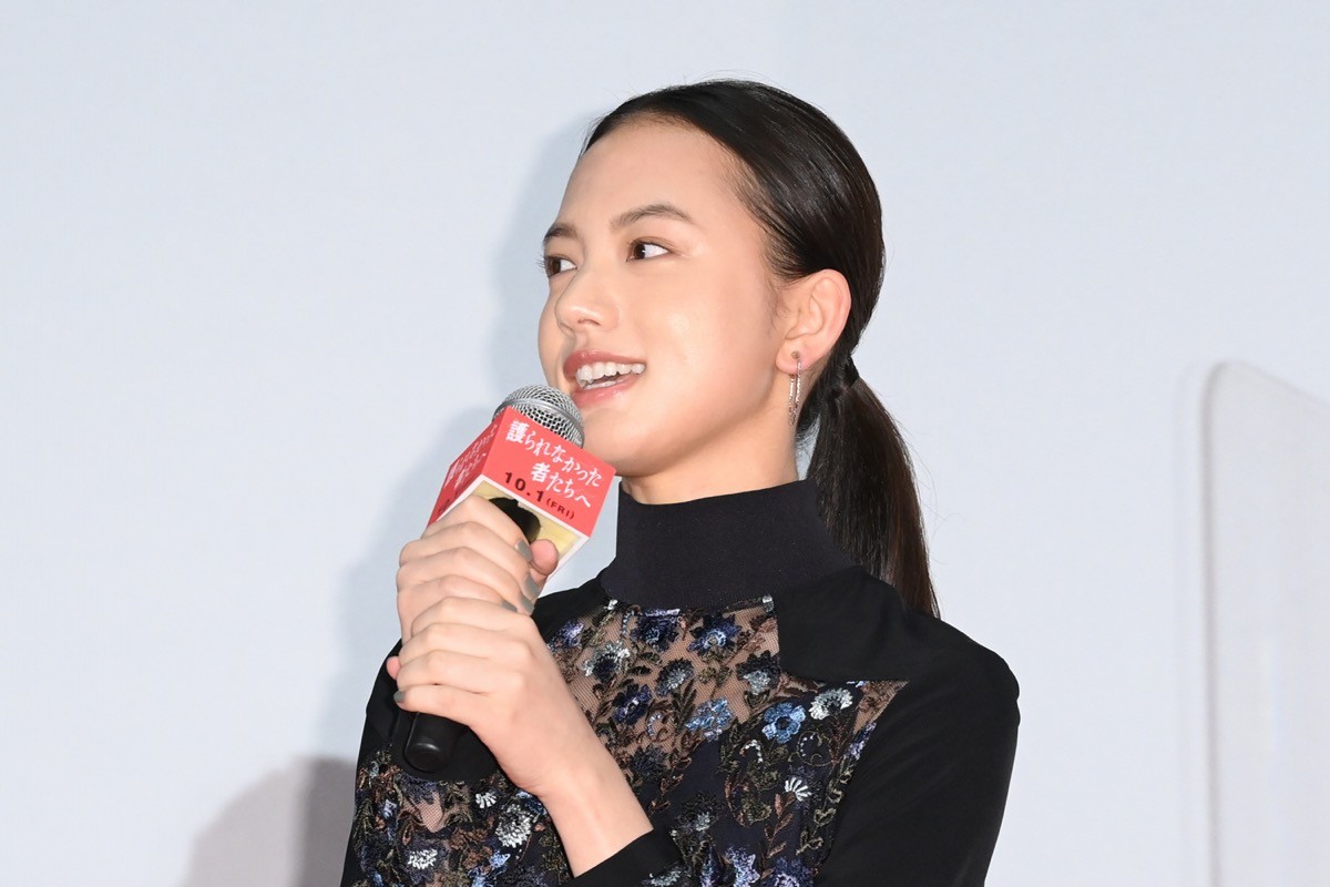 佐藤健、役者志したきっかけは『トリック』 　阿部寛との共演は「かけがえのない時間」