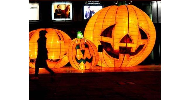 ハロウィンはアメリカの行事 は 間違い しかも かぼちゃ じゃなくてカブだった 11年10月30日 気になる ニュース クランクイン ハロウィンはアメリカの行事 は 間違い しかも かぼちゃ じゃなくてカブだった 11年10月30日 気になる ニュース クランクイン