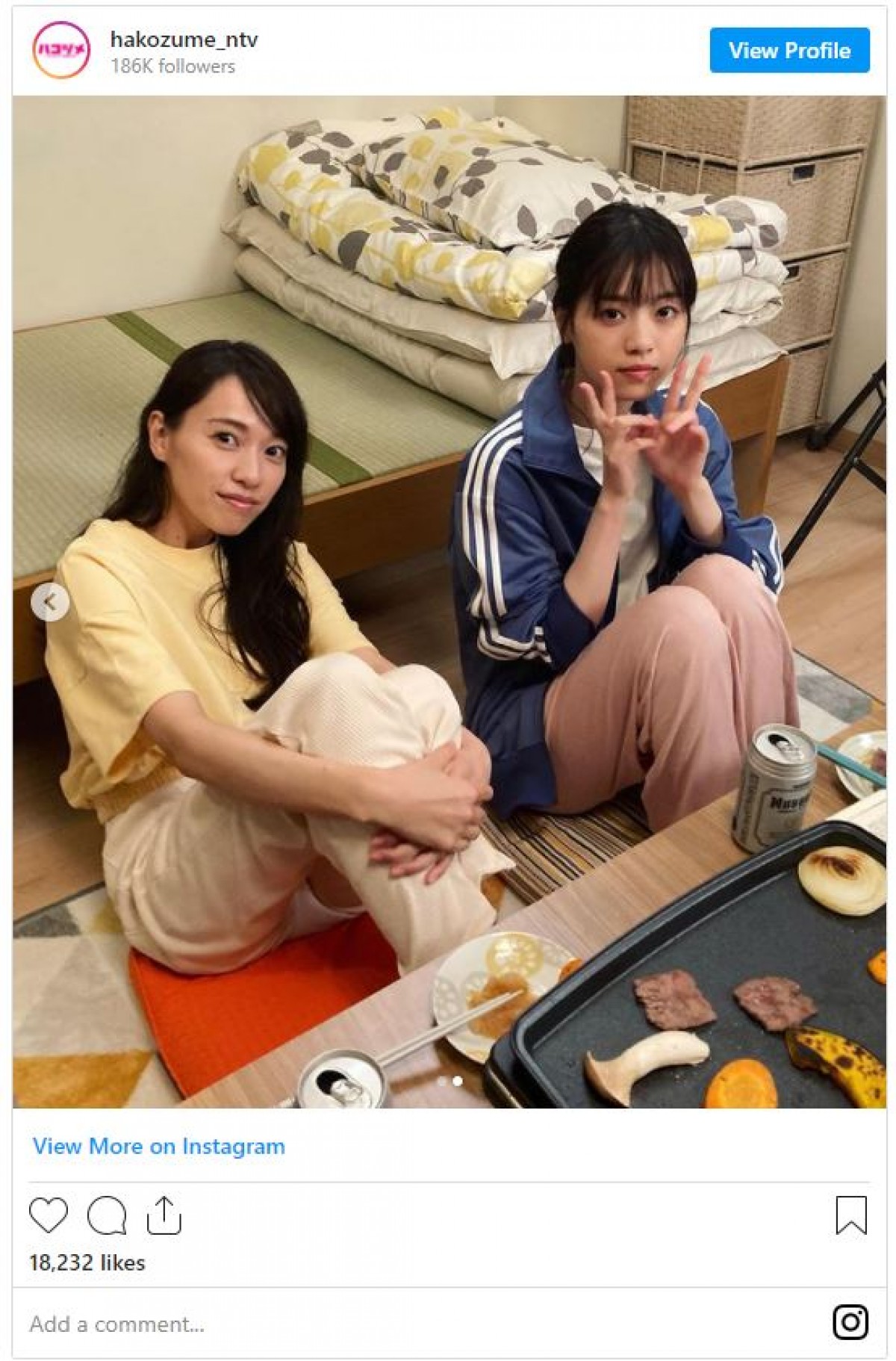 戸田恵梨香＆西野七瀬、焼き肉を前にまったり　『ハコヅメ』オフショットに反響