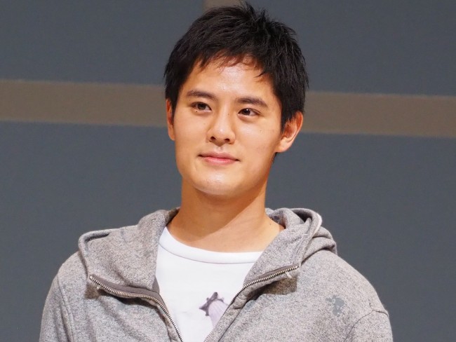 岡本圭人 岡本健一 父子共演で息ぴったり すごく素敵な時間を過ごしている 21年8月30日 写真 エンタメ ニュース クランクイン