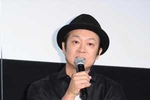 映画『空白』初日舞台あいさつに登場した吉田恵輔監督