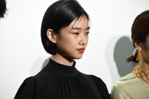 映画『由宇子の天秤』舞台あいさつに登場した河合優実