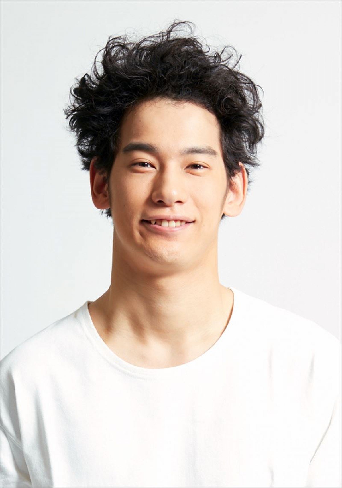 西島秀俊主演ドラマ『真犯人フラグ』　佐野勇斗、生駒里奈、柄本時生ら総勢30名超のキャストが大集結