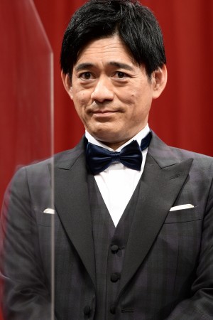 映画『マスカレード・ナイト』完成披露試写会に登場した博多華丸