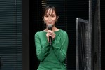 日曜劇場『日本沈没‐希望のひと‐』制作発表に出席した比嘉愛未