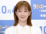 【写真】本田翼がとびきりスマイル！『ラジハII』オフショットにもん絶の声　「笑顔が眩しい」「天使だあ」