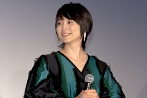 本上まなみ、『映画 すみっコぐらし 青い月夜のまほうのコ』の舞台あいさつ付きおひろめ試写会に登場