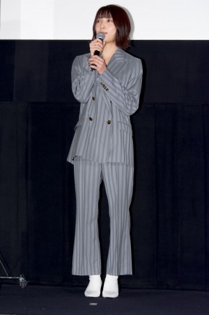 映画『ひらいて』公開記念舞台あいさつに登壇した芋生悠
