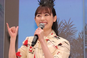 福原遥、映画『フラ・フラダンス』完成披露試写会に登場
