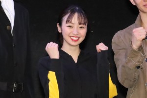舞台『修羅雪姫』舞台あいさつに登場した今泉佑唯