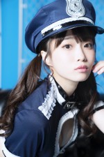 岸みゆが、「週刊ビッグコミックスピリッツ」49号（小学館）よりアザーカット