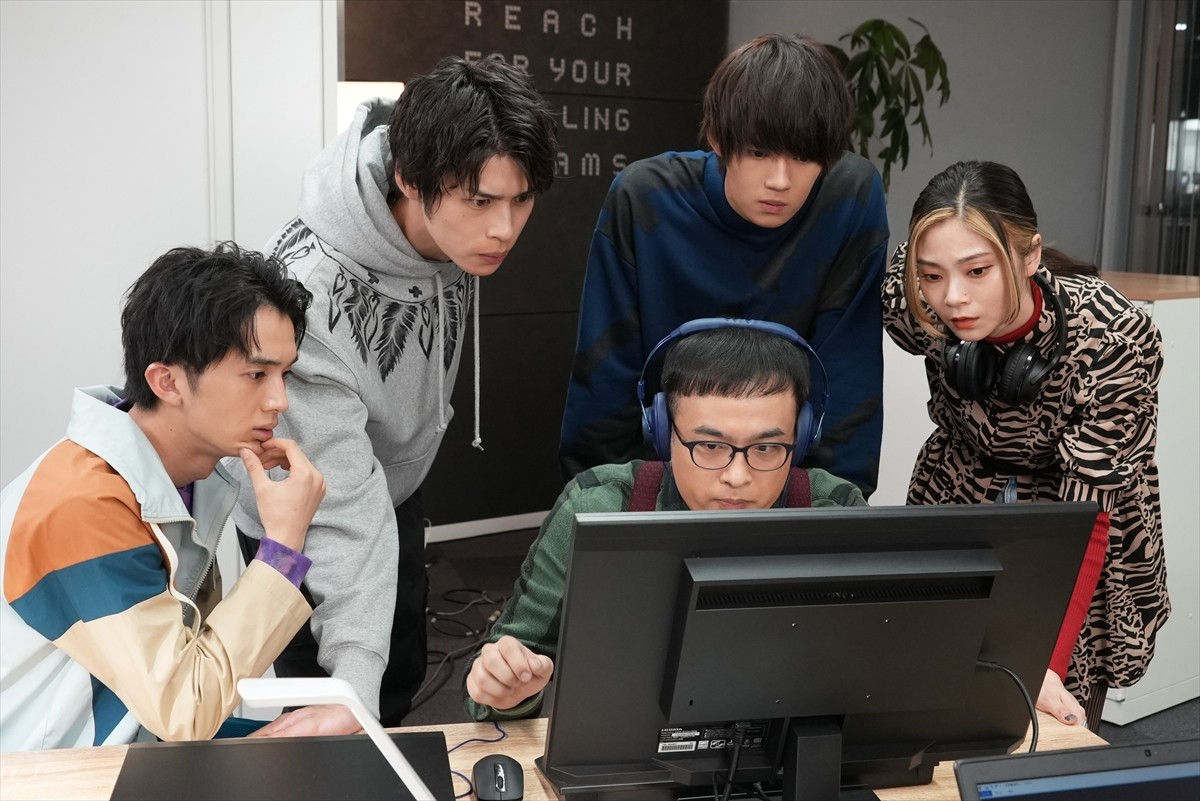 『真犯人フラグ』第7話　“凌介”西島秀俊と“瑞穂”芳根京子の不倫告発でバッシング激化