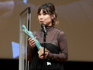 「第13回TAMA映画賞授賞式」に出席した岨手由貴子監督