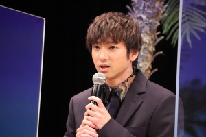 山田裕貴、映画『フラ・フラダンス』完成披露試写会に登場