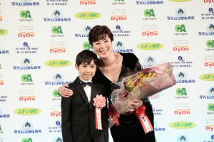 「第46回報知映画賞」表彰式に登場した寺嶋眞秀、寺島しのぶ