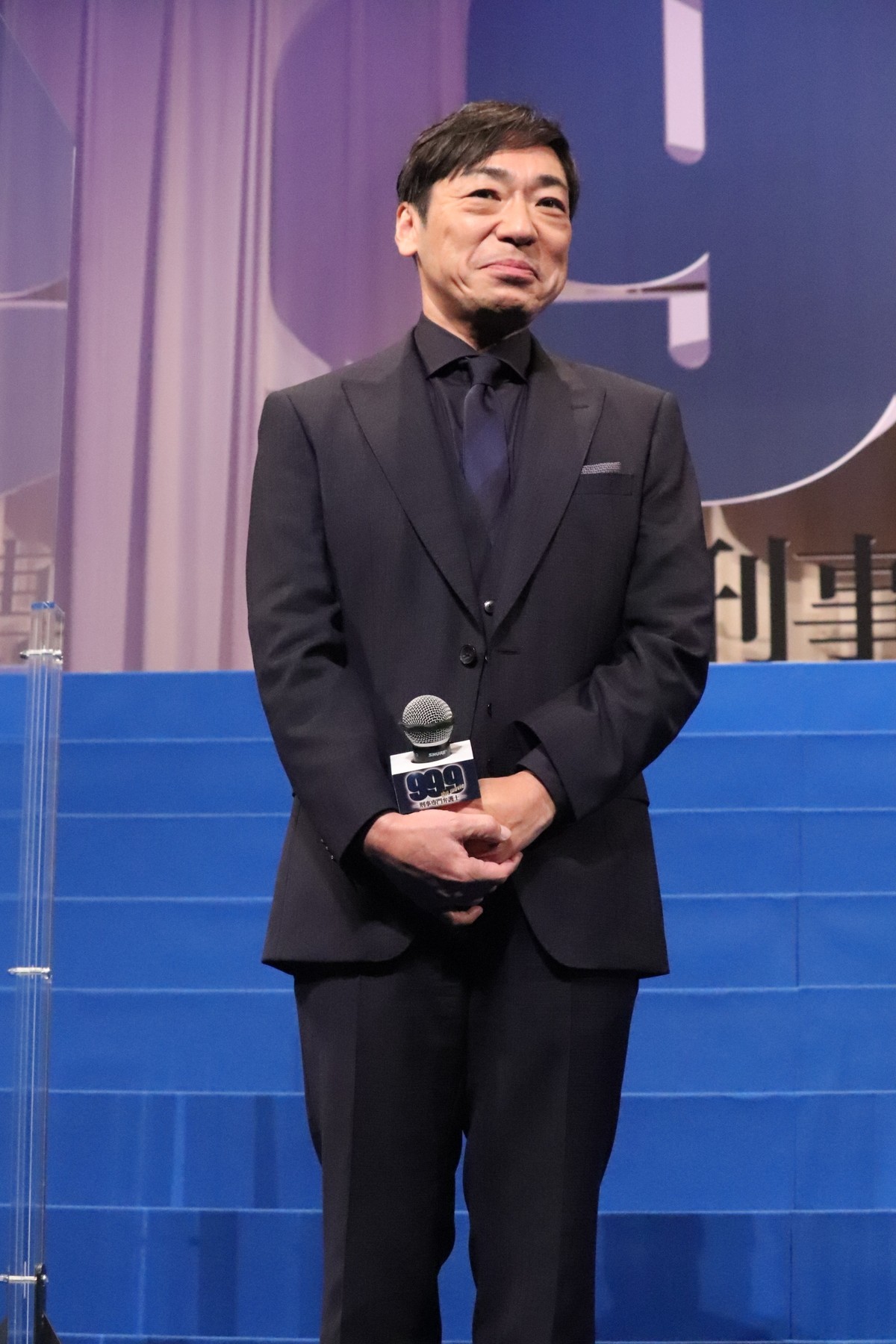 松本潤、“おじさん”自覚　後輩・道枝駿佑との年齢差に「倍だぜ」