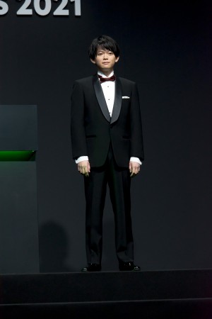 「LINE NEWS AWARDS 2021」に登場した松丸亮吾