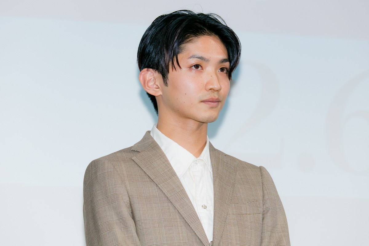 モーガン茉愛羅、ふっくらお腹で登壇　客席からの祝福の声に笑顔
