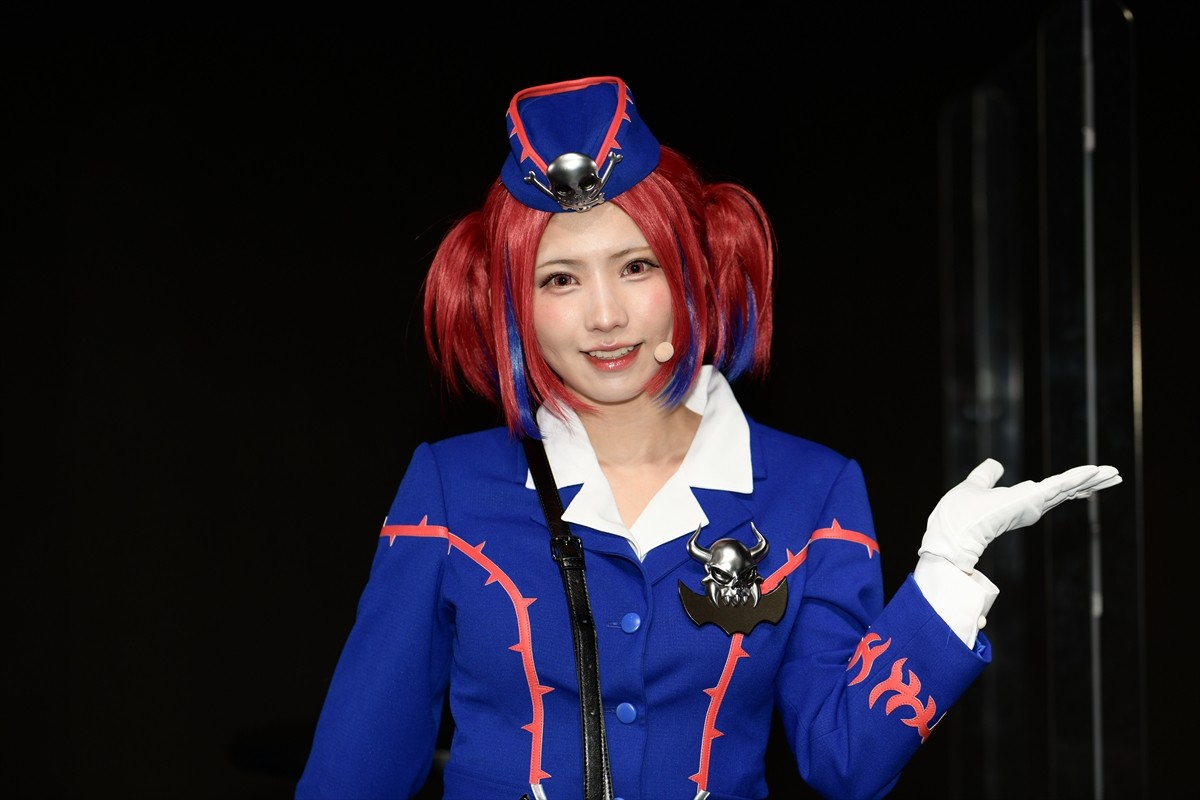 えなこ、キュートな「デスガイド」に　美脚まぶしいコスプレ姿披露