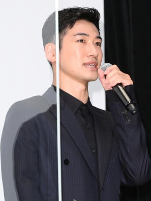 小栗基裕、映画『孤狼の血 LEVEL2』公開記念あいさつに出席