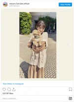 浜辺美波、“愛犬”と2ショット　※「浜辺美波」インスタグラム