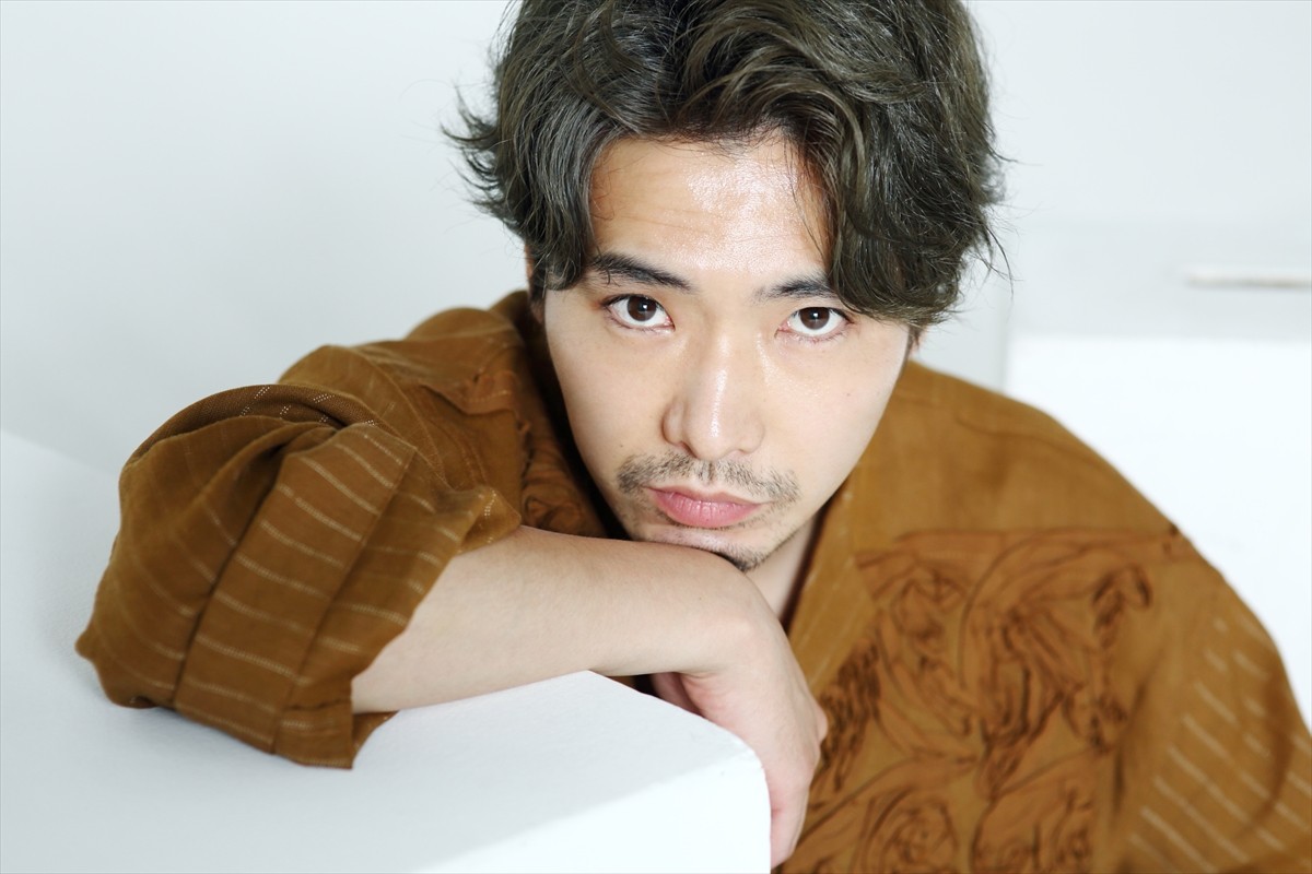 柄本佑、あふれ出る懐の深さと優しさ　結婚生活は「フラットに、無理なく、ゆったりと」
