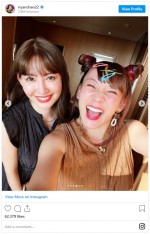 小嶋陽菜、フワちゃんと双子コーデの2ショット　※「小嶋陽菜」インスタグラム	