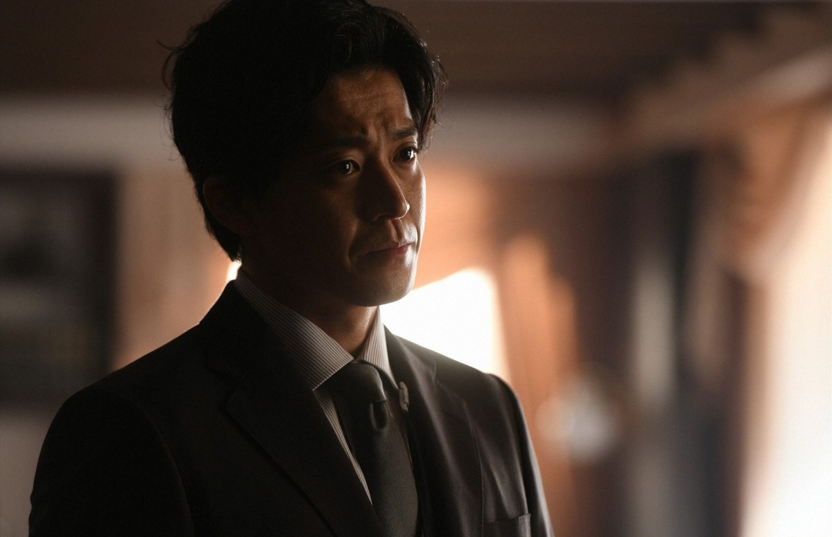 『日本沈没』第4話、「半年以内に関東圏沈没」“東山総理”仲村トオルの会見で人々は大混乱