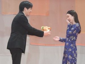 映画『そして、バトンは渡された』ジャパンプレミアに登壇した永野芽郁、田中圭