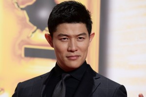 映画『土竜の唄 FINAL』完成報告会に登場した鈴木亮平