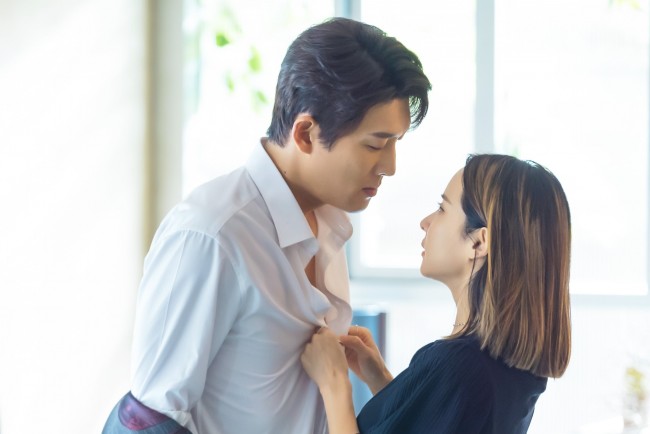 『パラサイト 半地下の家族』のチョ・ヨジョンと『熱血司祭』のコ・ジュンが豪華共演!