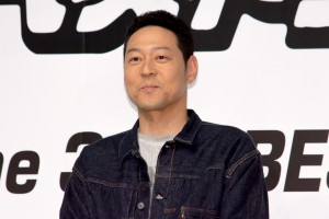 「第38回ベストジーニスト2021」発表会に登場した東野幸治