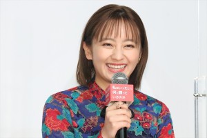 岡田結実、映画『私はいったい、何と闘っているのか』公開記念舞台あいさつに登場