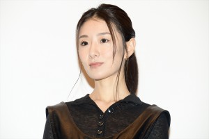 玄理、映画『偶然と想像』公開記念舞台あいさつに登場