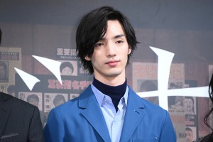 映画『さがす』完成披露試写会に登場した清水尋也